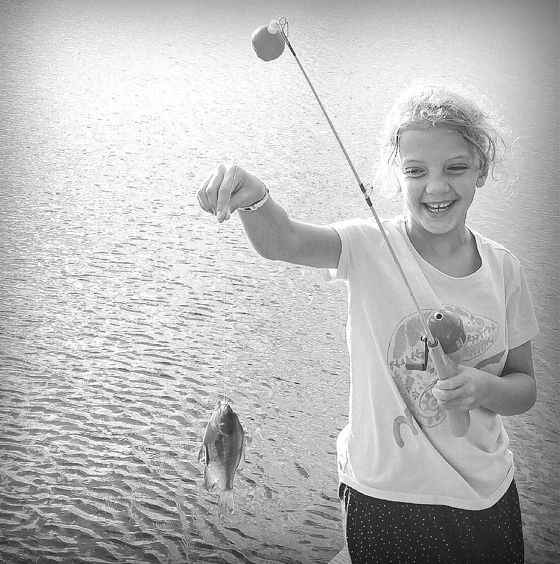A How to Guide: First Time Fishing with the Kids – Live it Up